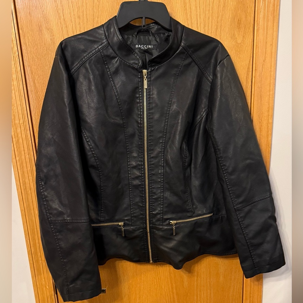 Baccini Black Faux Leather Zip-Front Jacket 2X - Picture 2 of 4